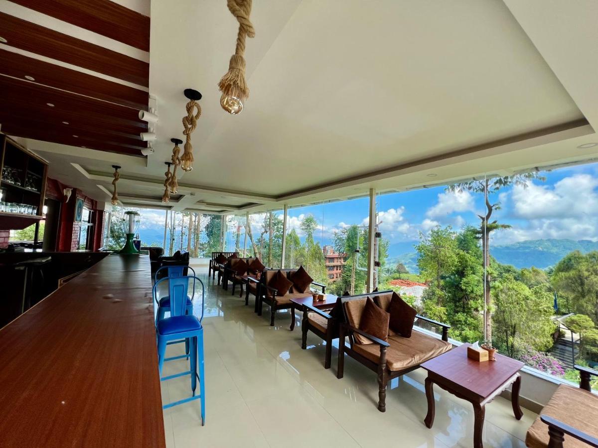 Mount Everest Hotel & Resort ナガルコット エクステリア 写真