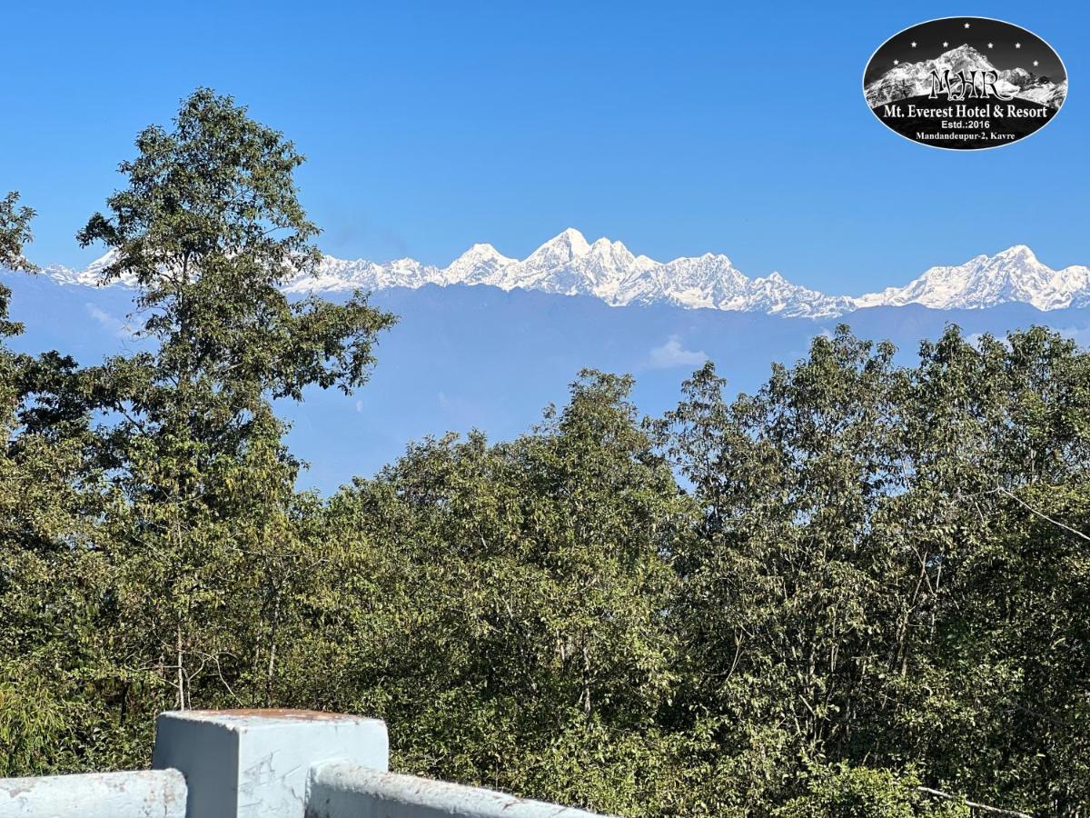 Mount Everest Hotel & Resort ナガルコット エクステリア 写真