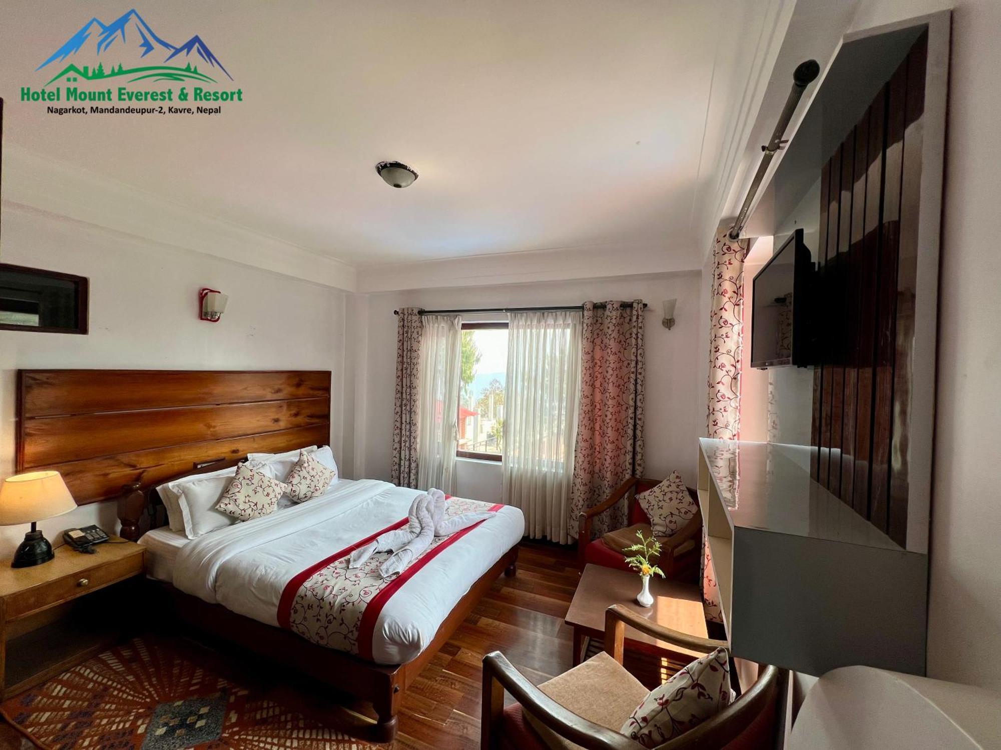 Mount Everest Hotel & Resort ナガルコット エクステリア 写真
